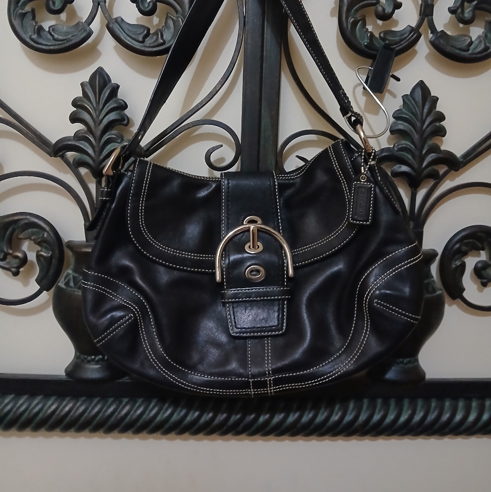 Sold!! Coach Vintage Y2K Soho Leather Flap Buckle Leather Shoulder Bag - Picture 2 of 13